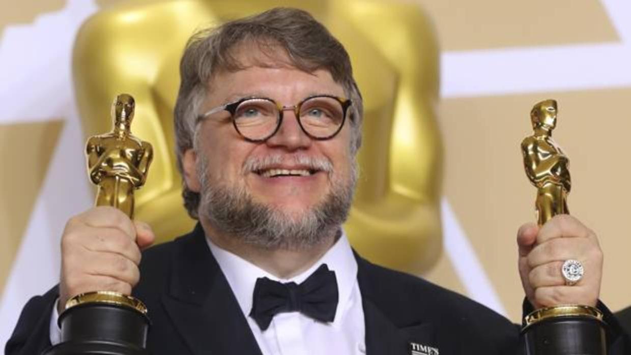 guillermo-toro-kSDC--1240x698@abc-kuxB--1240x698@abc.jpg