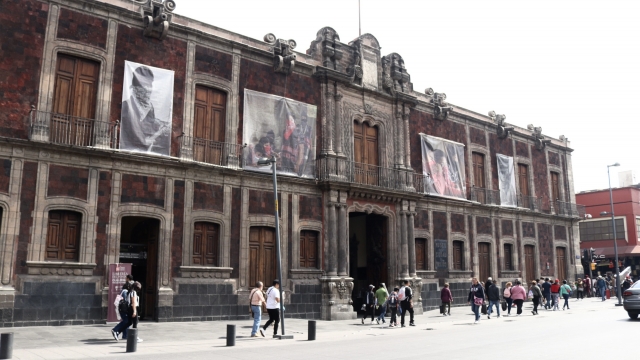 Exposición fotomurales «A 30 años del EZLN: Memoria y dignidad»
